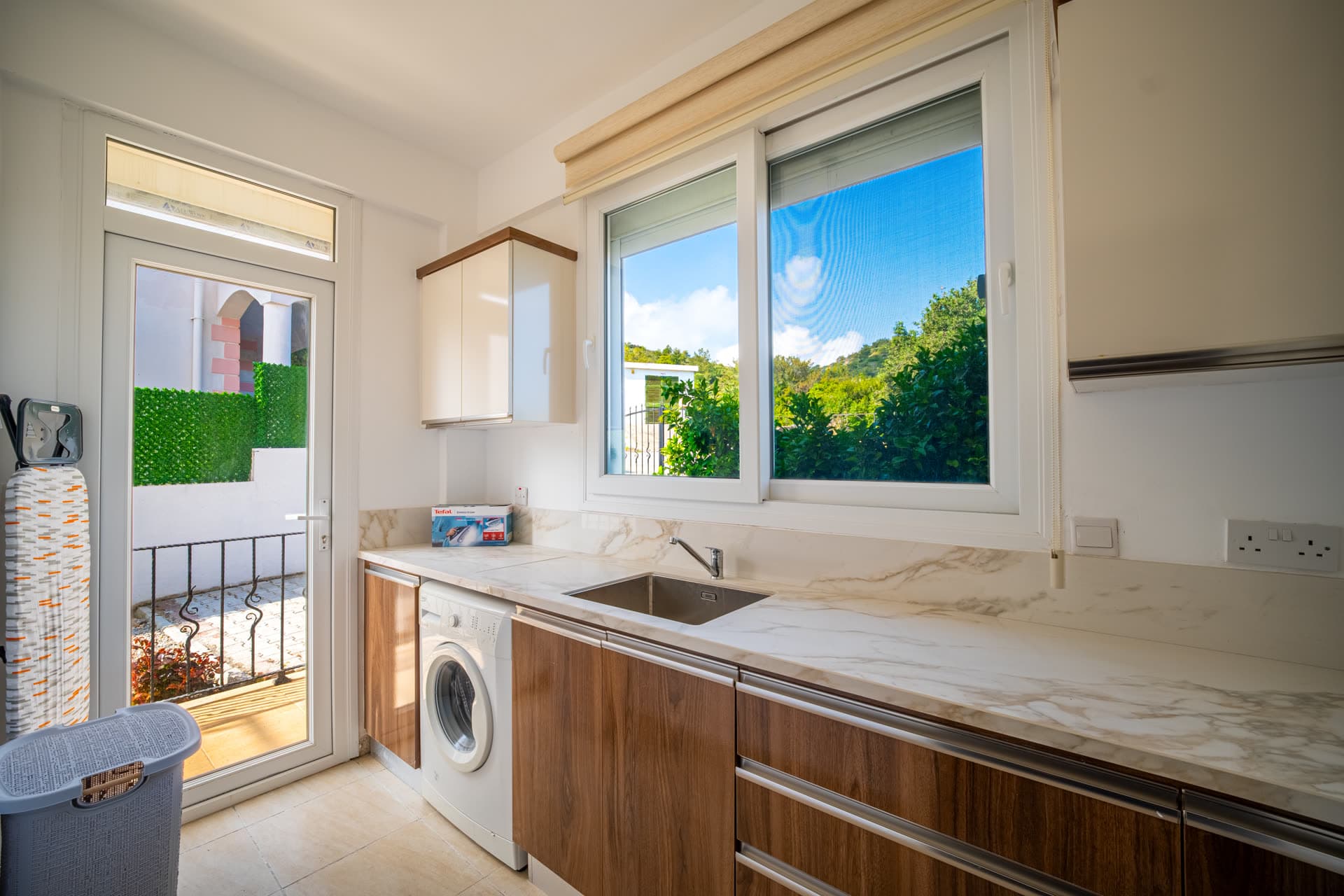 Laundry Room - 1
