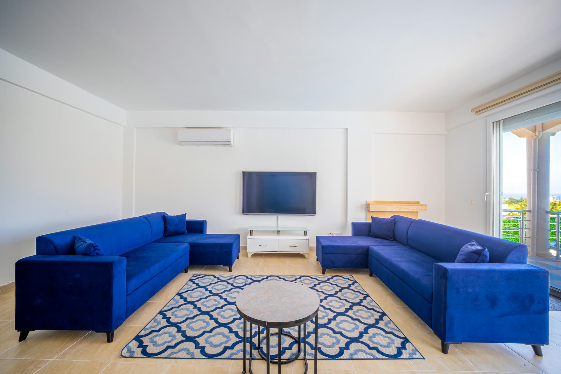 Living Room - 1