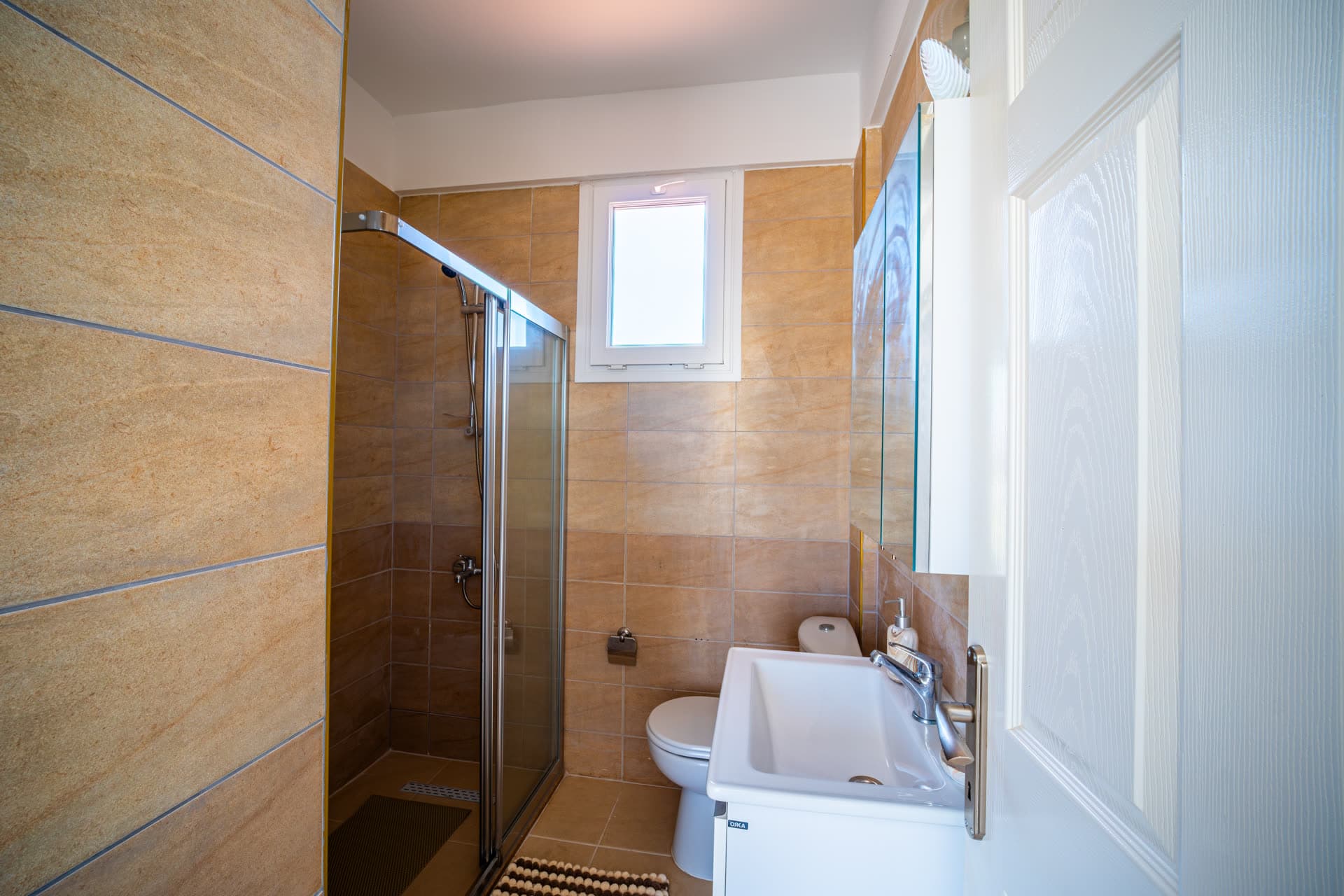 Master Bathroom - 1